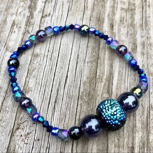 Moody Metallic Bracelet 🔮